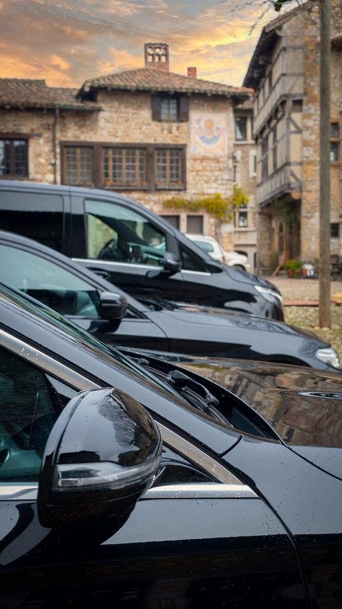 Chauffeur service for events in Lyon
